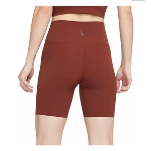 Nike Women's Luxe 7” Yoga Bike Shorts, Brown/Maroon Size L